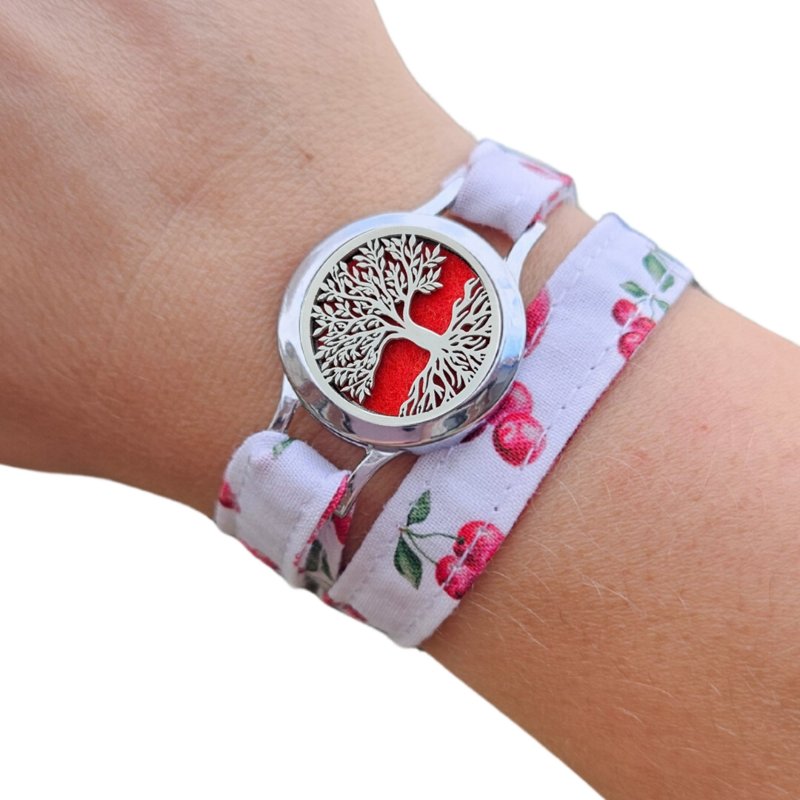 Bracelet personnalisé FOREVEHER avec tissu Cerises rétro et médaillon Arbre de Vie Didi – bijou poétique et interchangeable