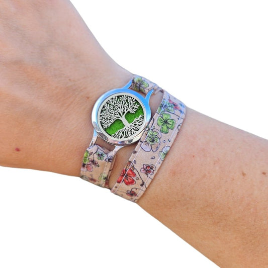 Bracelet personnalisé FOREVEHER avec tissu Trèfles printaniers et médaillon Arbre de Vie Didi – bijou poétique et interchangeable